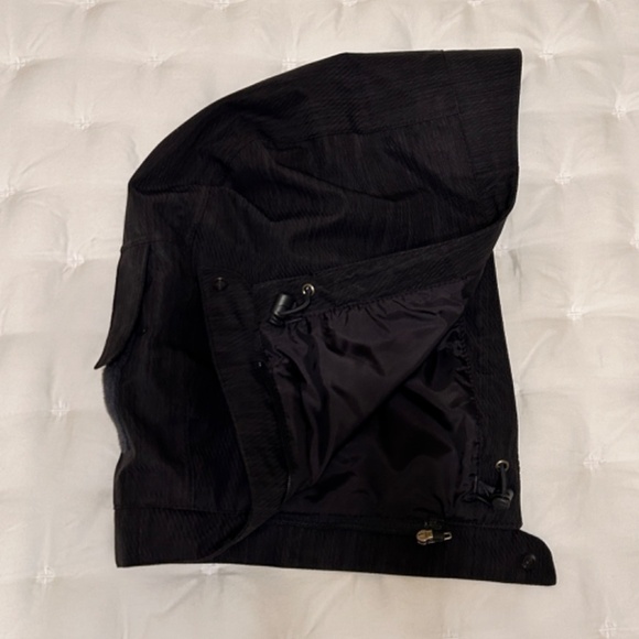 REI Mens Rainjacket/Parka, Charcoal Gray, Size XL - Picture 14 of 15